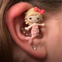 Hörgeräte Kinder Schmuck - Meerjungfrau blonde Haare