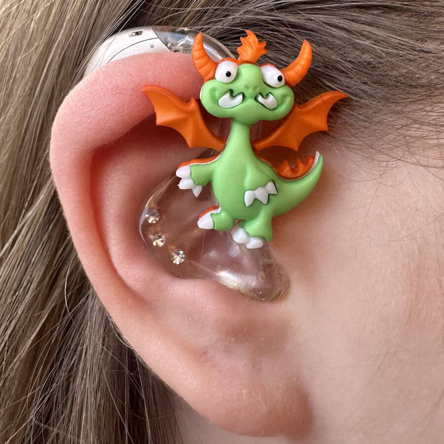 Drache - grün - Hörgeräteschmuck für Kinder 1 Drache - grün - Hörgeräteschmuck für Kinder