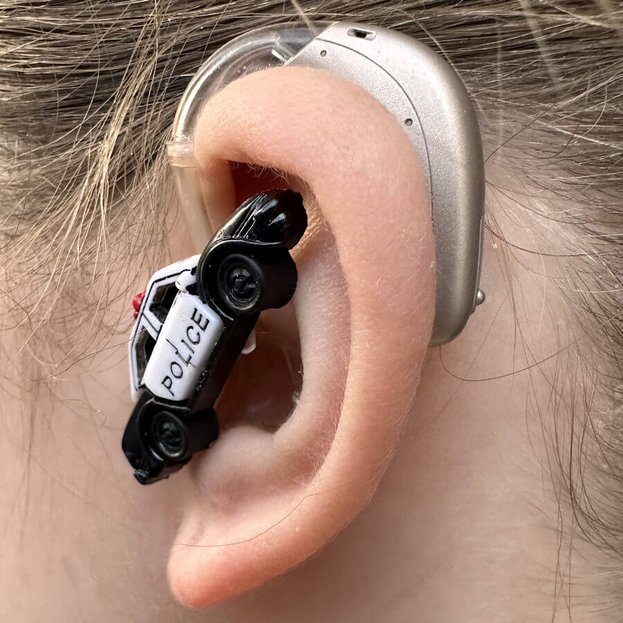 🚓 Polizei Auto Hörgeräteschmuck für Kinder 4 🚓 Polizei Auto Hörgeräteschmuck für Kinder – Bild 4